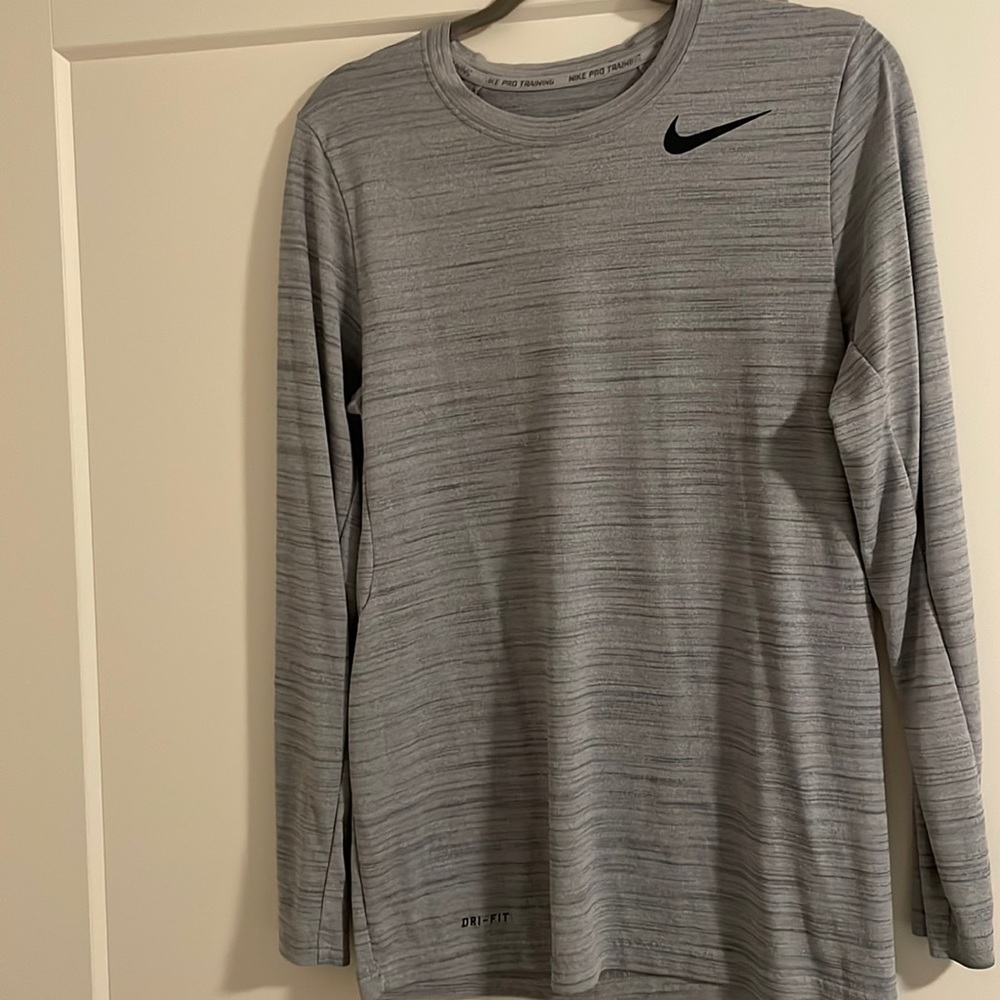 Nike LS tee
